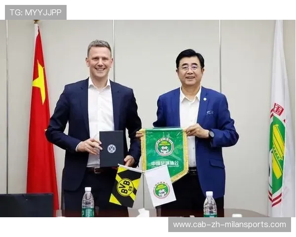足球联赛在青训扶持中鼓励俱乐部建立社区合作项目，足球俱乐部建设方案