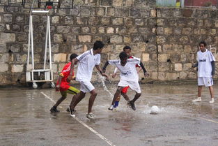 米兰体育报官网-全国青少年皮划艇赛在扬州激烈角逐，青少年皮划艇教学基地